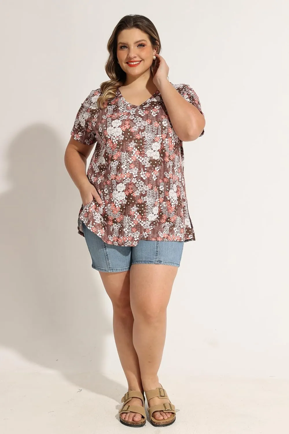 CARCOS Womens Plus Size Tops Basic Summer Shirts Short Sleeve V Neck Tunics Casual T-Shirt Loose Fits XL-5XL