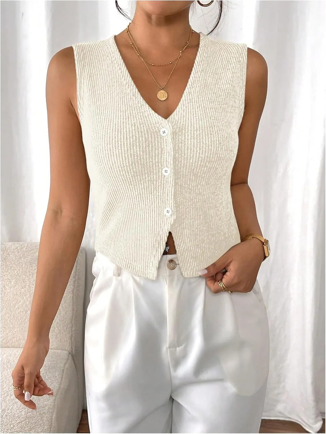Milumia Women's Textured Button Down V Neck Vest Top Split Hem Sleeveless Tank Tops