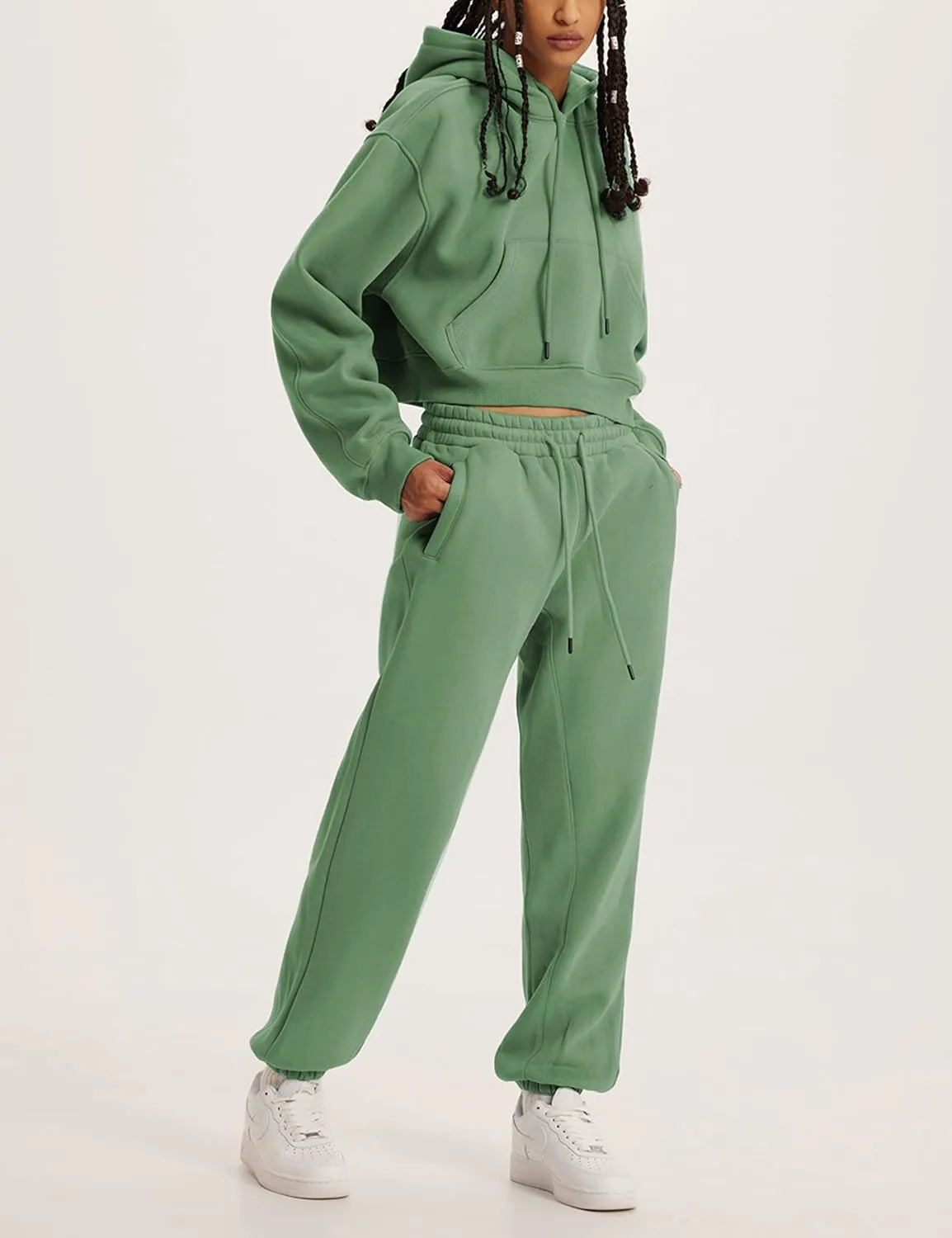 Sweatsuits for Women 2 Piece Set Crop Fleece Lining Hoodies Jogger Sweatpants Sweat Suits