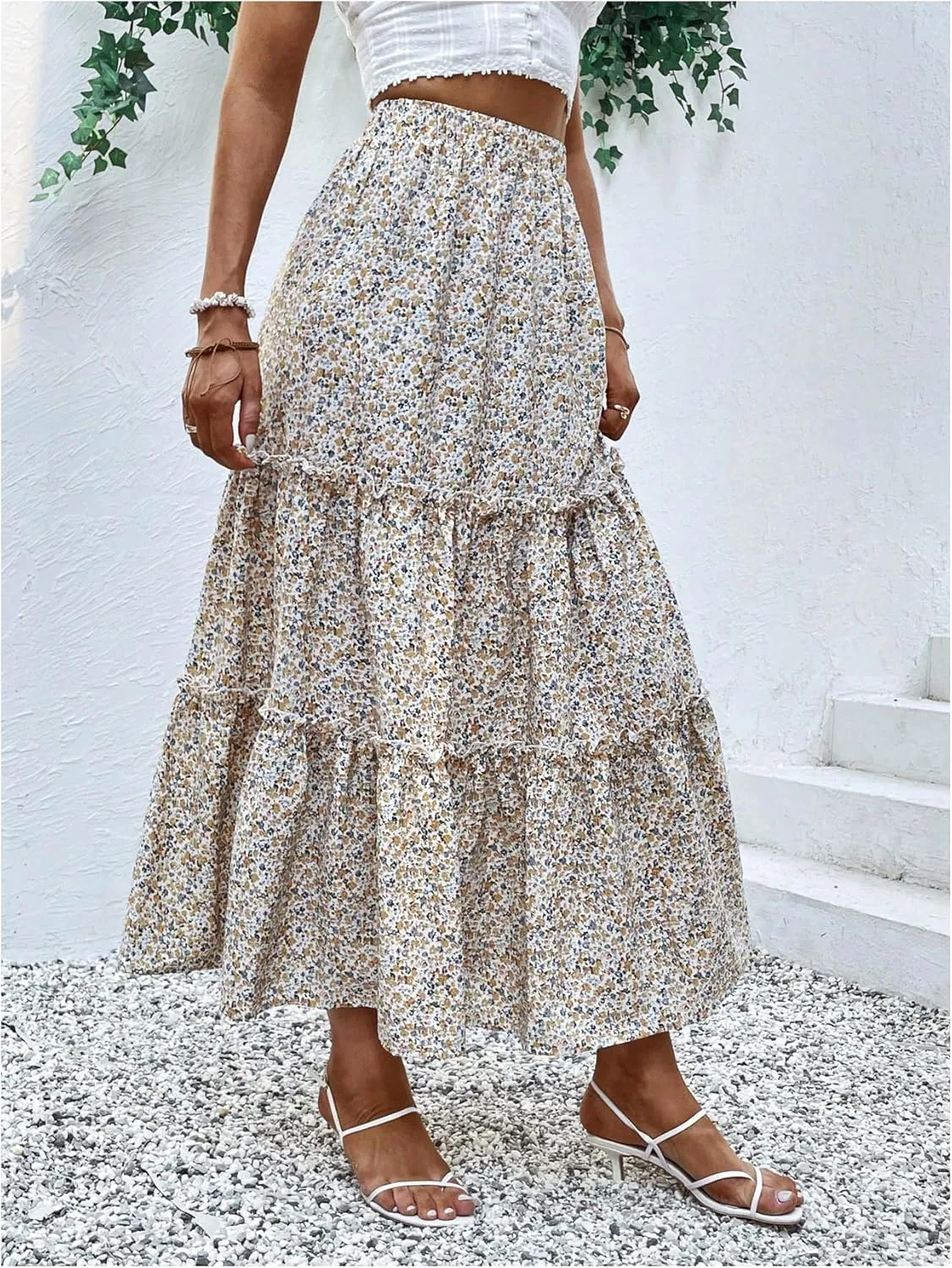 Verdusa Women's Floral Print Tiered Layered Long Skirt High Rise Ruffled Maxi Skirt