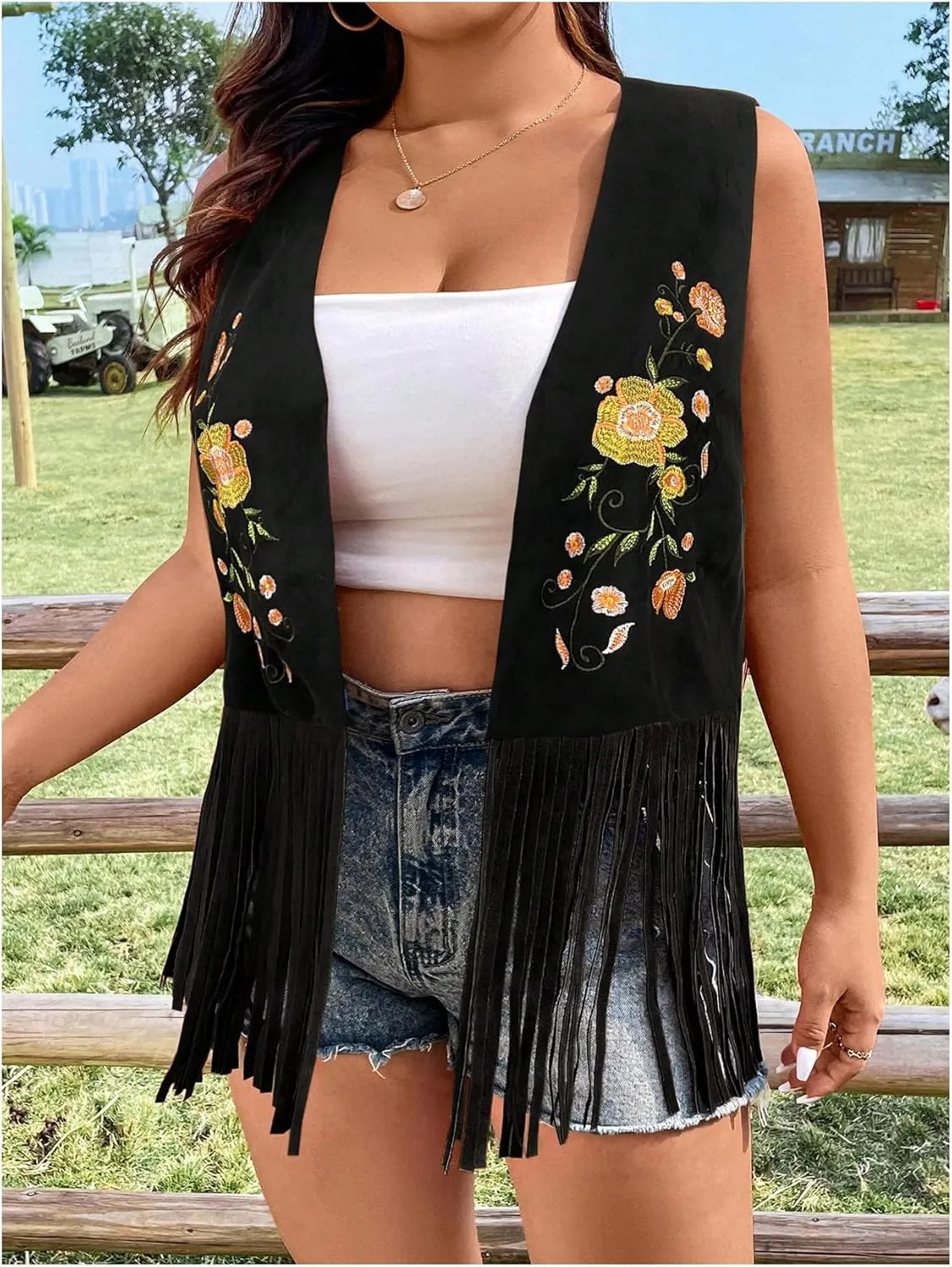 Verdusa Women's Plus Size Fringe Floral Embroidery Sleeveless Vest Cardigan Tassel Jacket