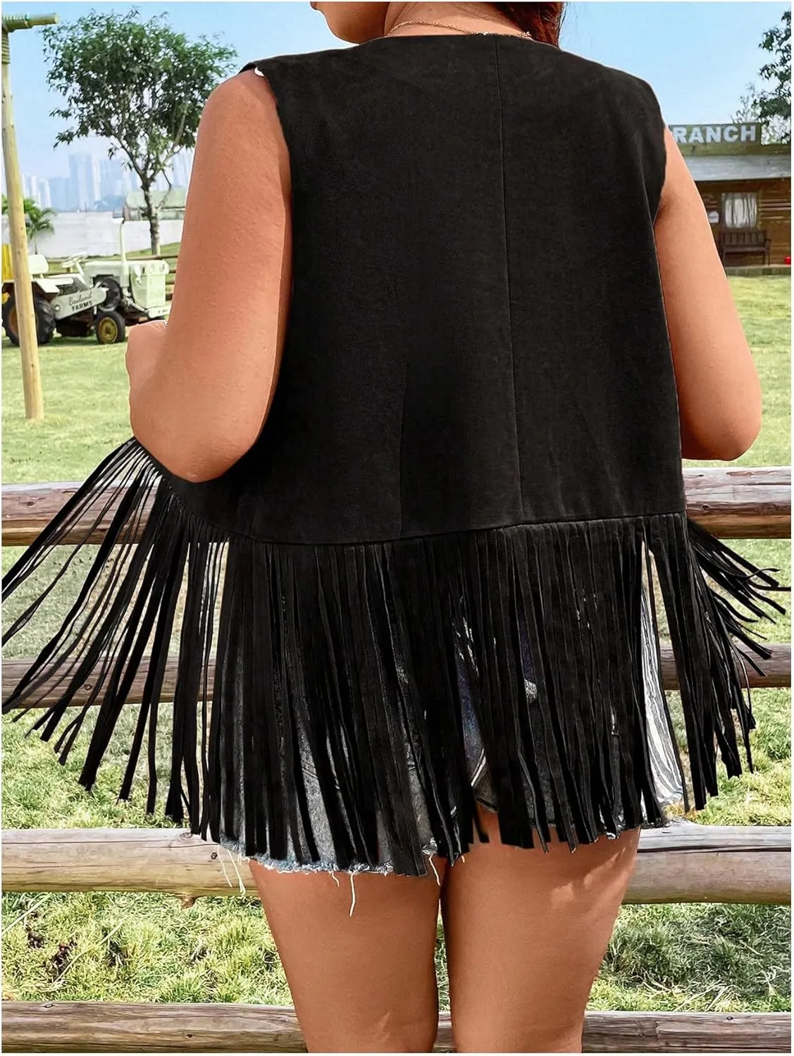 Verdusa Women's Plus Size Fringe Floral Embroidery Sleeveless Vest Cardigan Tassel Jacket